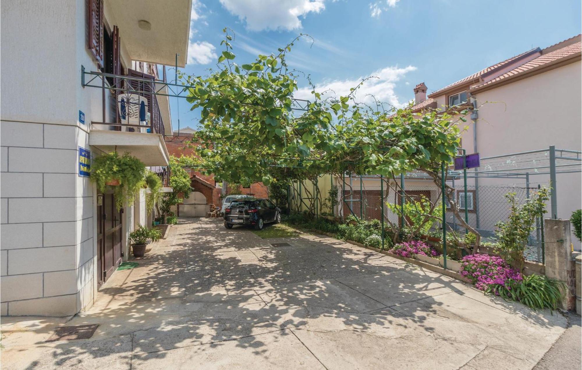 Nice Apartment In Zadar With Wifi Kültér fotó